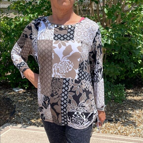 Ruby Road Print Top with 3/4 Sleeve and Accented Neckline, Sz XL - Picture 1 of 7